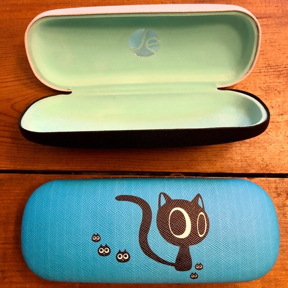 🐱Kitty Hard Glasses Case!🐱💕 - Picture 2 of 3